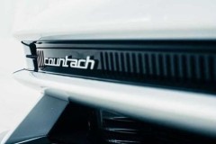 Siêu xe Lamborghini Countach quay trở lại thị trường sau hơn 30 năm vắng bóng