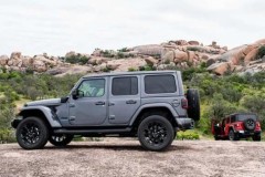 SUV ăn khách Jeep Wrangler 4xe tăng giá vì quá hot