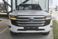 Video đập hộp Toyota Land Cruiser 2022 đầu tiên về Phú Thọ, giá có thể hơn 4,8 tỷ đồng