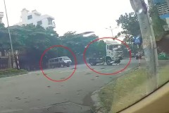 Xe van sang đường thiếu quan sát bị xe đầu kéo chạy tốc độ cao tông trúng tại Hải Dương