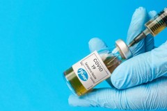 Sau Moderna, Nhật Bản lại phát hiện chất lạ trong 5 lọ vaccine Pfizer