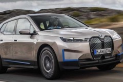 BMW iX trổ tài tự lái: Từ tự đỗ, tự sạc tới tự rửa xe, "Full Service" chỉ trong một nốt nhạc