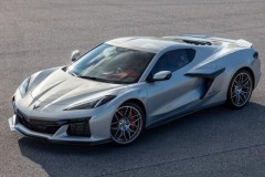 Chevrolet Corvette Z06 2023 "lộ" diện mạo chính thức, nhưng động cơ mới là thứ đáng chú ý