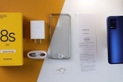 Mở hộp Realme 8s 5G: Smartphone sở hữu pin 5000 mAh, màn hình 90Hz