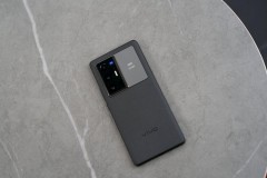 Trên tay Vivo X70 Pro+: Thiết kế mới lạ, màn hình tuyệt đẹp, hiệu năng mạnh mẽ với mức giá từ 19,4 triệu đồng