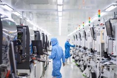 Hãng gia công smartphone số 1 Trung Quốc mua lại nhà sản xuất chip lớn nhất Anh