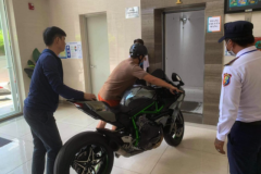 Kawasaki Ninja H2 tiền tỷ chỉ để trưng gây sốc của Biker Việt