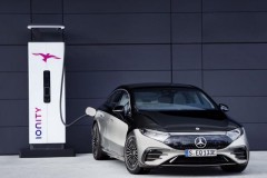 Mercedes-Benz cho rằng xu hướng điện hóa ô tô sẽ "giết chết" dòng xe sedan