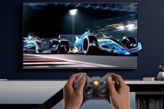Motorola ra mắt Smart TV Revou-Q QLED mới, đi kèm tay cầm chơi game