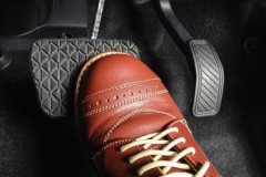 Những sai lầm cần tránh khi học lái xe số tự động