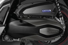 SH350i Việt Nam dùng động cơ nhập từ Thái Lan, vượt trội hơn SH350i nhập Ý