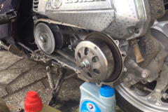 Tìm hiểu nguyên nhân khiến xe tay ga bị rần khi đề ba