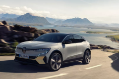 Harman Kardon giới thiệu hệ thống âm thanh cao cấp dành cho xe ô tô điện Renault Mégane E-Tech