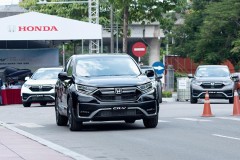 Honda CR-V đang nhận ưu đãi lên đến 200 triệu đồng tại đại lý