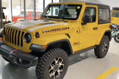 Jeep Wrangler Rubicon bản 2 cửa cập bến Việt Nam