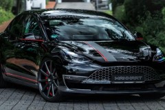 Tesla Model 3 Performance mạnh mẽ hơn với gói độ từ Manhart