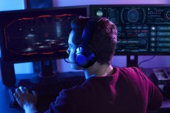JBL trình làng tai nghe gaming không dây Quantum 350 với cấu hình hấp dẫn game thủ
