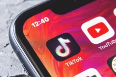Người dùng tại Anh và Mỹ đang chuộng TikTok hơn YouTube