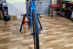 Review Khung đạp xe trong nhà Decathlon InRide 500