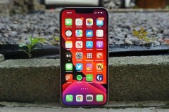 Trên tay iPhone 13: Thu nhỏ tai thỏ và thay đổi vị trí camera sau