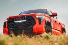 Trước "giờ G", Toyota vẫn không cầm lòng nổi và tung hình hé lộ bán tải Tundra thế hệ mới