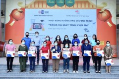 VNNIC cùng các nhà đăng ký tên miền triển khai chương trình "Sóng và máy tính cho em"