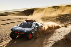 Xem xe đua địa hình chạy điện của Audi “tung hoành” tại Morocco trước mùa giải Dakar 2022, hé lộ thách thức lớn nhất