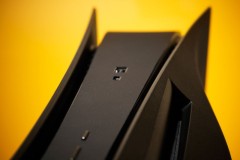 Bị Sony dọa kiện, Dbrand buộc phải ngừng bán tấm ốp đen cho PS5