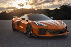 Chevrolet Corvette Z06 2023 là siêu xe thương mạnh có động cơ V8 hút khí tự nhiên mạnh nhất thế giới