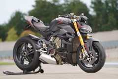 Chi tiết bản độ Ducati StreetFighter NVC V4 có công suất 221 mã lực