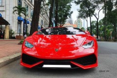 Chiêm ngưỡng Lamborghini Huracan LP610-4 "mới cóng" của doanh nhân Quốc Vũ trên đường phố Sài Gòn