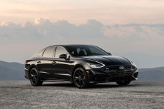 Đen “từ đầu tới chân”, sedan hạng D Hyundai Sonata chưa bao giờ “ngầu” và bí ẩn như thế này!
