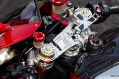 Đỏ mắt với bản độ Panigale V4 R made by Motorcorse