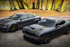 Dodge cung cấp hai gói độ HEMI Orange và SRT Black cho Charger và Challenger, "xúng xính" đón Halloween