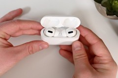 AirPods Pro mới ra mắt: Hỗ trợ sạc MagSafe, giá giữ nguyên 249USD