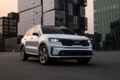 Nhiều khách mua Kia Sorento Hybrid 2022 phải chờ cả năm mới được nhận xe