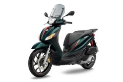 Piaggio Medley S 150 bản đặc biệt màu xanh Bosco, bổ sung kính chắn gió
