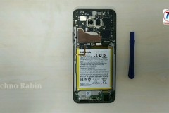 Tháo mở Nokia G300: Chiếc smartphone 5G này có dễ dàng sửa chữa không?
