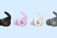 Thiết bị được cho là Beats Fit Pro bất ngờ lộ diện cùng Kim Kardashian