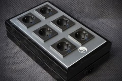 Chiêm ngưỡng vẻ đẹp từ ổ cắm điện hi-end S.I.N. Audio PSD Deep Black Edition
