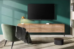 Loewe tái xuất tại thị trường Anh với bộ đôi sản phẩm mới hấp dẫn