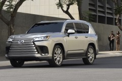 SUV sang Lexus LX 600 thế hệ mới ra mắt: “ruột” Toyota Land Cruiser, làm các hãng độ “đói ăn” với bản siêu sang