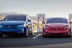 Tesla đồng loạt tăng giá bán xe điện