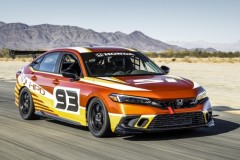 Vừa ra mắt đường phố, sedan thể thao Honda Civic Si đã sẵn sàng ra đường đua với 2 bản đặc biệt