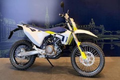 "Cào cào" phân khối lớn Husqvarna 701 Enduro có mặt tại TP.HCM, giá dự kiến lên tới khoảng nửa tỷ đồng