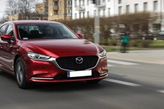 Chi tiết về Mazda6, cập nhật bảng giá tháng 11/2021
