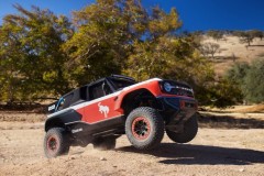 Chưa ra Raptor, SUV Ford Bronco đột ngột có bản “khủng” hơn với giá đắt ngang siêu xe