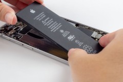 Apple cho phép người dùng sửa chữa iPhone 12 và iPhone 13 thông qua chương trình mới