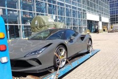 Ferrari F8 Tributo với màu sơn độc nhất chuẩn bị cập bến Việt Nam