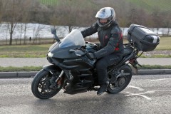 Kawasaki Ninja H2 SX 2022 sắp ra mắt, tích hợp công nghệ radar siêu xịn